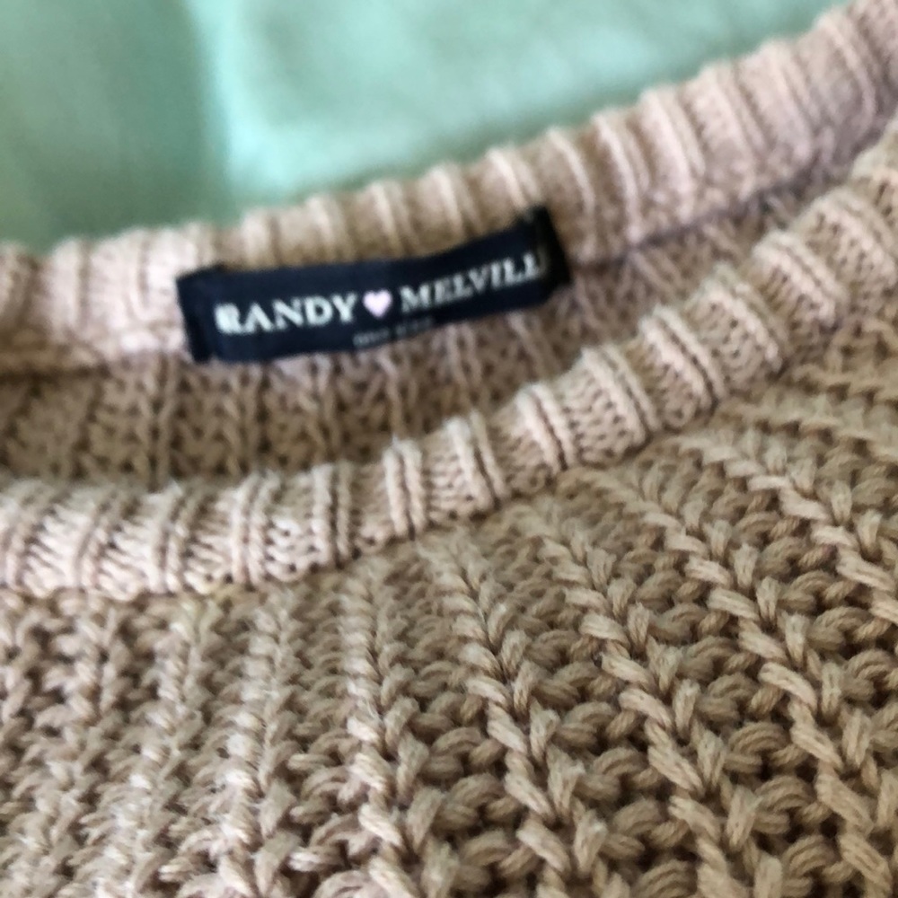 ☀️HOST PICK 6/2☀️ Brandy Melville sweater - Picture 5 of 7